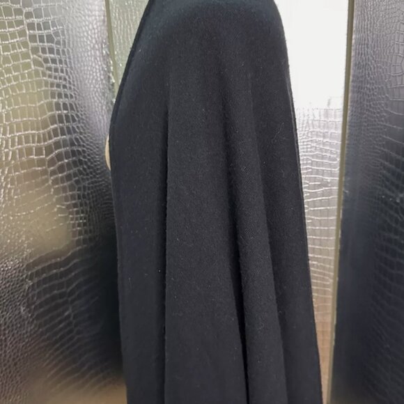 Isabel Canovas Rare Vintage Classic Black Cashmere Wrap - Picture 5 of 8